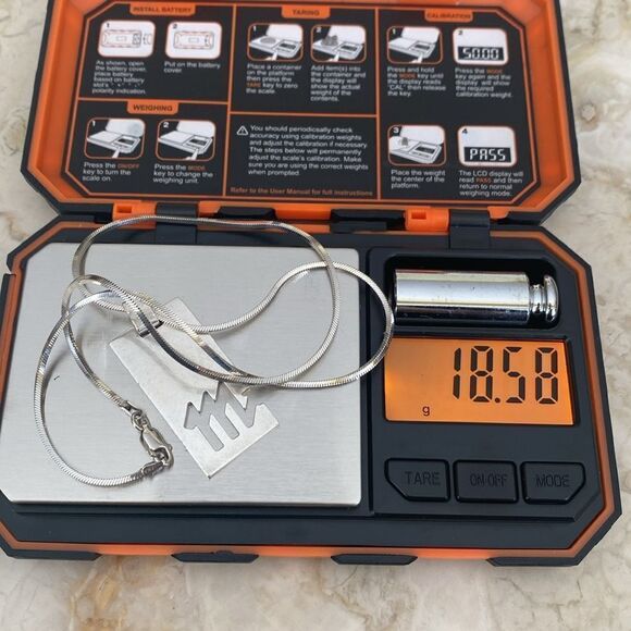 Gucci 925 Sterling Silver “Scorpio” Zodiac Pendant & Chain Unisex - Picture 14 of 16